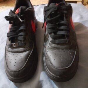 Nike Air Force 1 Tennis Shoes